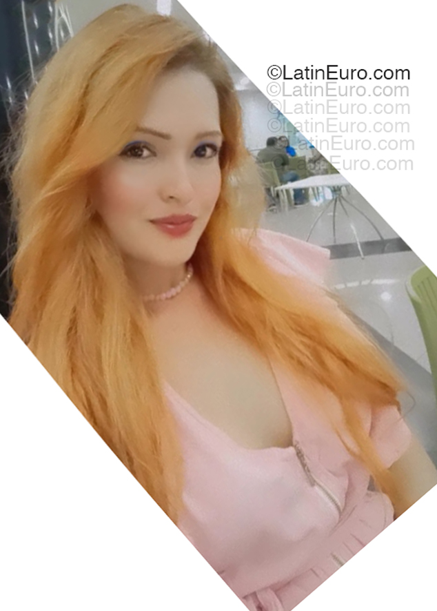 Date this exotic Colombia girl Marjen from Medellin CO33443