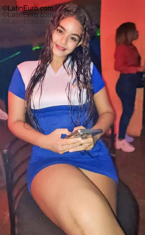 Date this fun Venezuela girl Saraith from Anzoategui VE5319