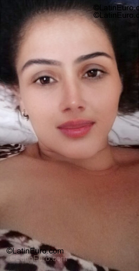 Date this charming Dominican Republic girl Cami from Bonao DO55334