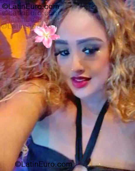 Date this charming Dominican Republic girl Stephany from Higuey DO55381