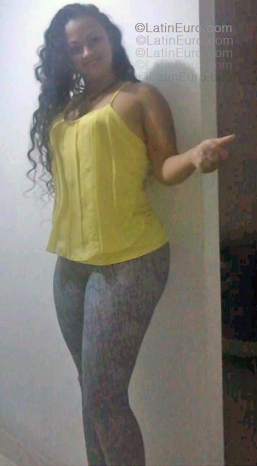 Date this passionate Colombia girl Patricia from Cali CO33470