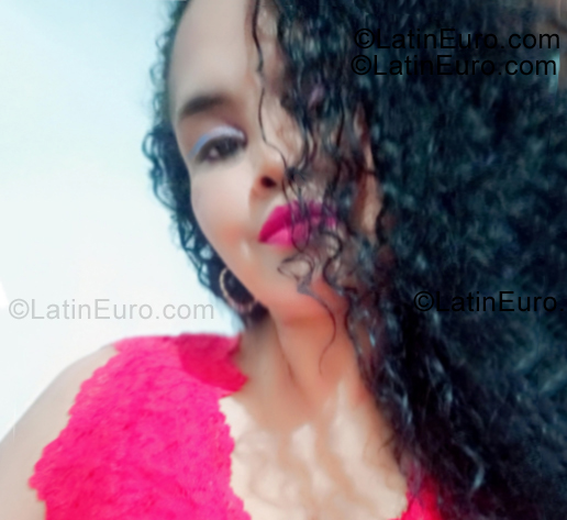 Date this delightful Colombia girl Lis from Medellin CO33473