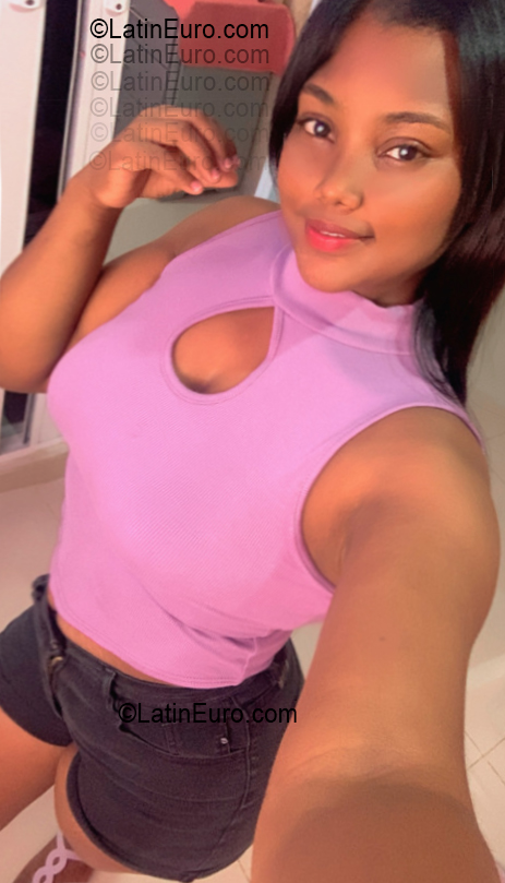 Date this young Dominican Republic girl Yudy from Santo Domingo DO55516