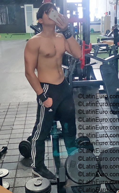 Date this georgeous Colombia man Nicolas from Cucuta CO33511