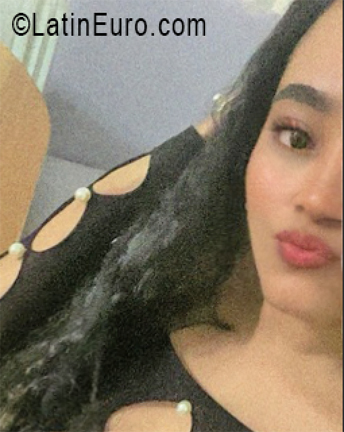 Date this good-looking Dominican Republic girl Mari from Santo Domingo DO55676