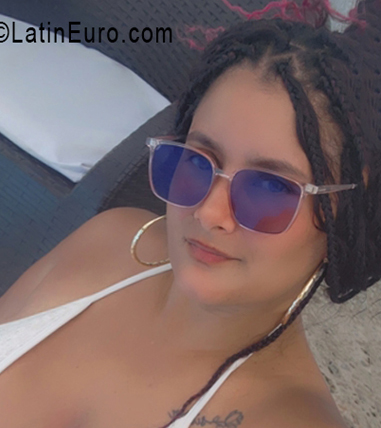 Date this fun Dominican Republic girl Perla from Bonao DO55832