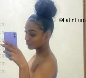 Date this hard body Dominican Republic girl Lynn from Santo Domingo DO55853