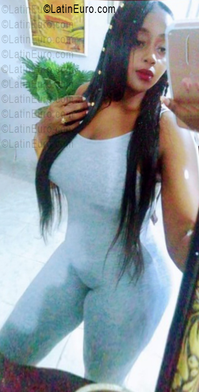 Date this passionate Dominican Republic girl La negra from Santo Domingo DO55885