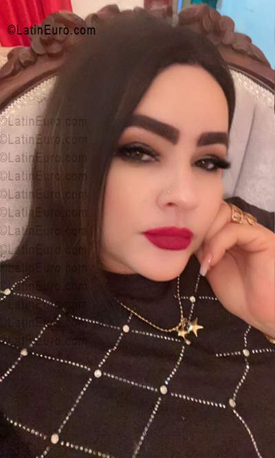 Date this attractive Dominican Republic girl Perla from Santiago DO55969