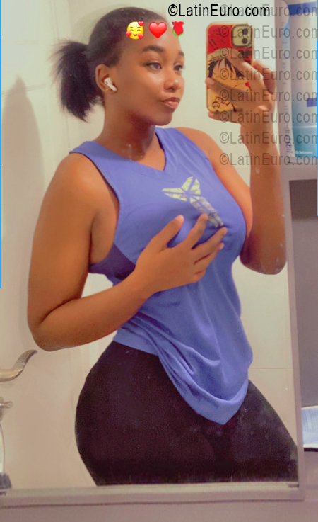 Date this tall Dominican Republic girl Maria from Santo Domingo DO56060