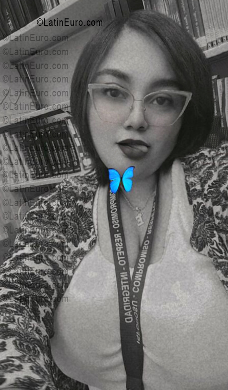 Date this young Dominican Republic girl Erni from Santo Domingo DO56083