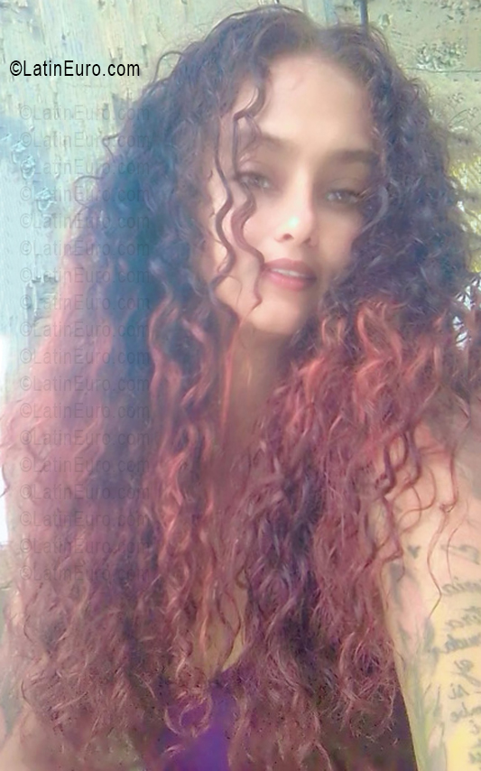 Date this fun Dominican Republic girl Ana from Santo Domingo DO56086