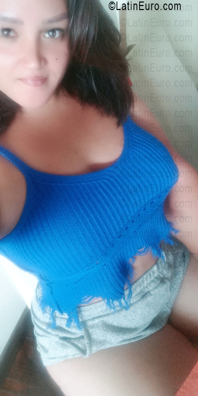Date this funny Venezuela girl Ali from Caracas VE5450