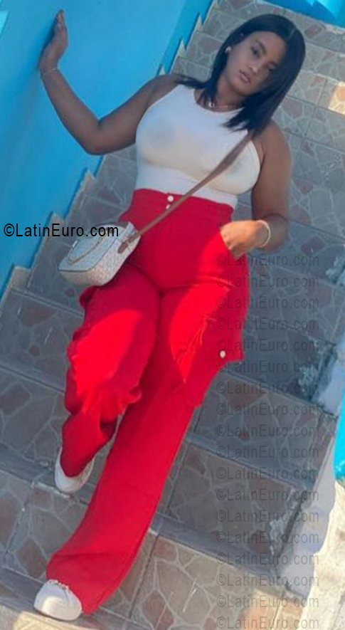 Date this delightful Dominican Republic girl Greysi from Santo Domingo DO56180