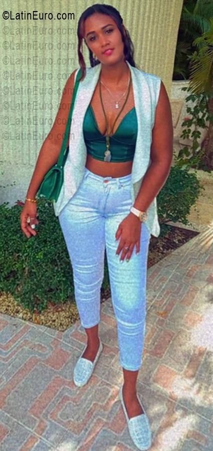 Date this cute Dominican Republic girl Manuela from Santo Domingo DO56207