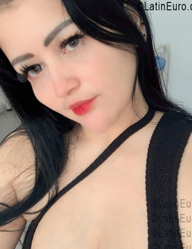 Date this nice looking Colombia girl Camila from Bucaramanga CO33703