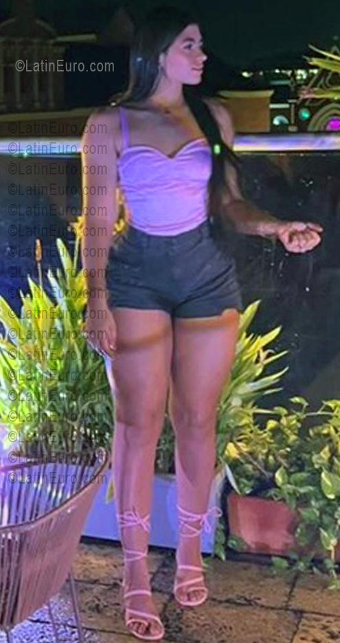 Date this good-looking Colombia girl Chanel from Cartagena CO33719