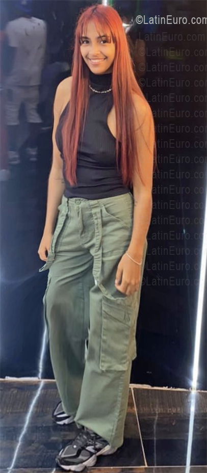 Date this funny Dominican Republic girl Naylea from Peralta DO56341