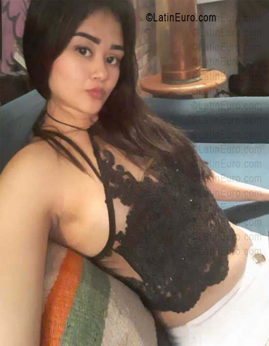 Date this funny Peru girl Adria from Lima PE2163