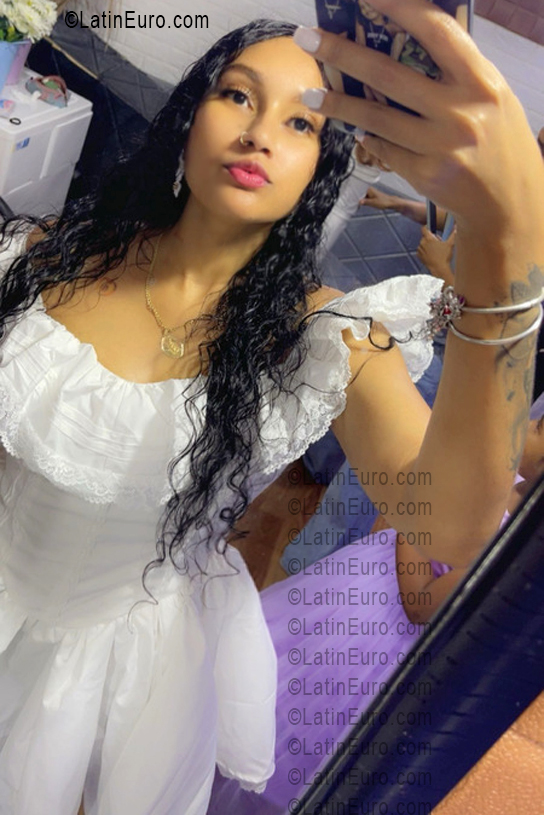 Date this gorgeous Dominican Republic girl Nefertari from San Cristobal DO56364