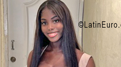 Date this delightful Dominican Republic girl Natalia from Romana DO56494