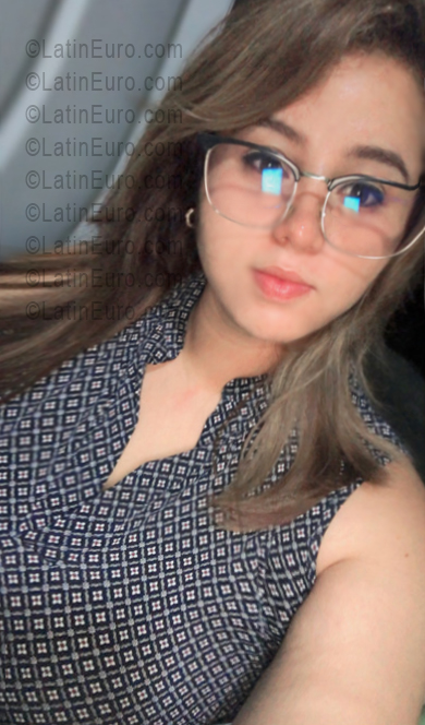 Date this funny Honduras girl Delmys from Cortes HN3009