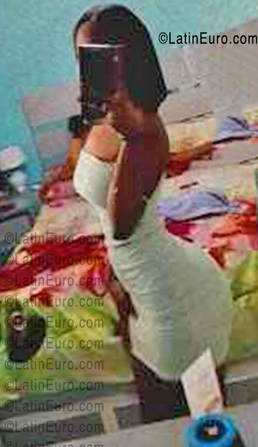 Date this nice looking Dominican Republic girl Norky from Santo Domingo DO56656