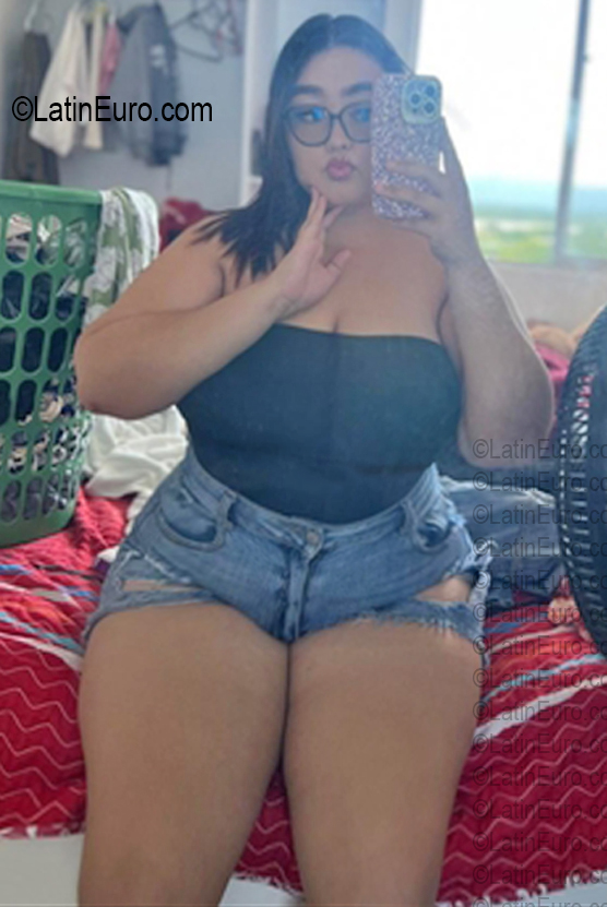 Date this good-looking Colombia girl Isa from Valledupar CO33792