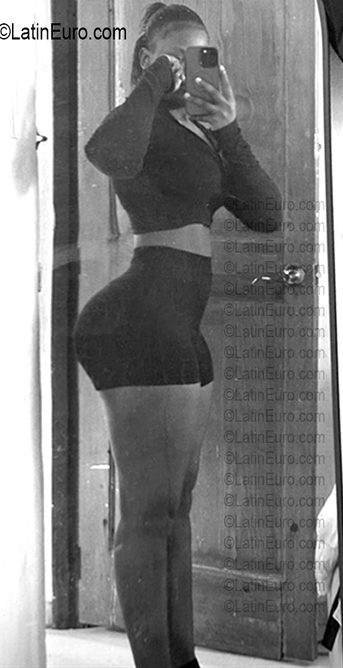 Date this beautiful Dominican Republic girl Angelina from Santo Domingo DO56740