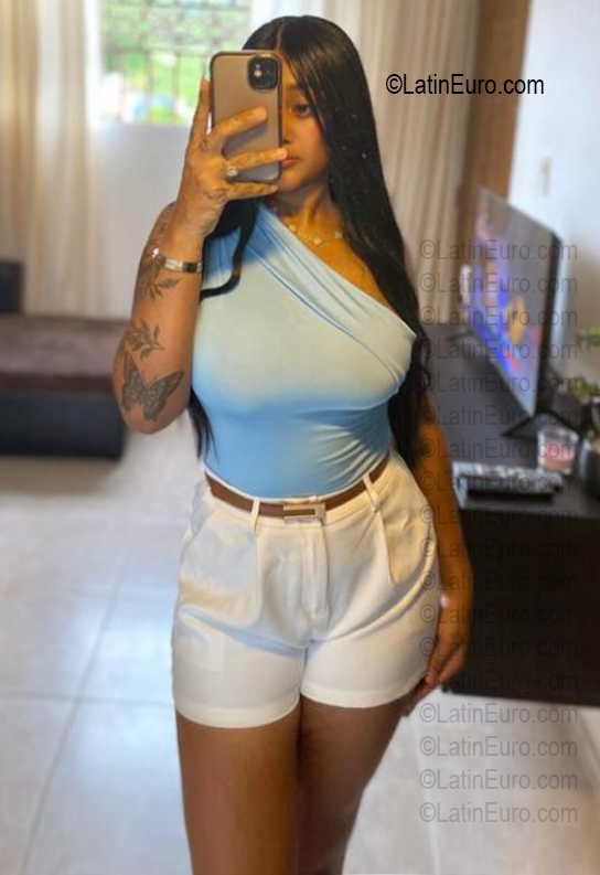 Date this exotic Dominican Republic girl Rain from Santiago De Los Caballeros DO56765