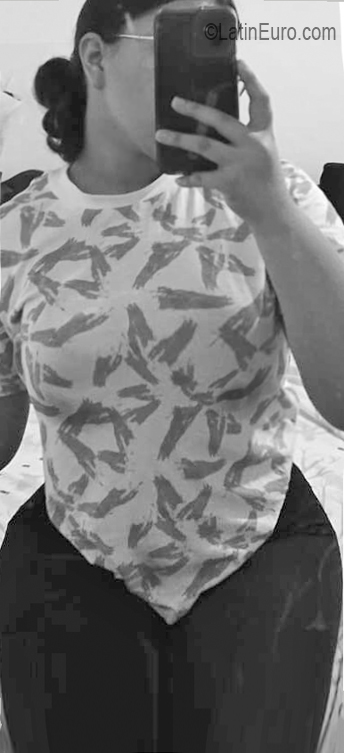 Date this athletic Honduras girl Mara from Tegucigalpa HN3017