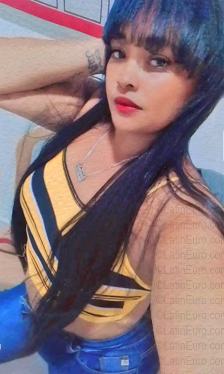 Date this sensual Dominican Republic girl Mayelin from Bonao DO56801