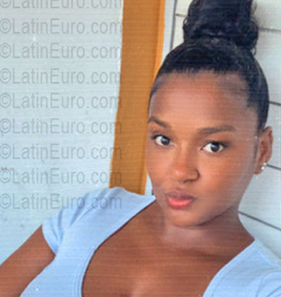 Date this beautiful Dominican Republic girl Leandri from Santo Domingo DO56837