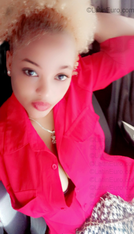Date this stunning Dominican Republic girl Soribel from Santo Domingo DO57055