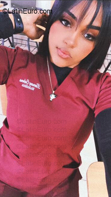 Date this pretty Dominican Republic girl Lismary from Santiago DO57064