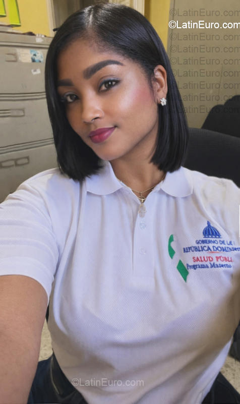 Date this georgeous Dominican Republic girl Yanet from Santo Domingo DO57084