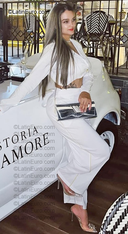 Date this georgeous Colombia girl Stefany from Cali CO33884