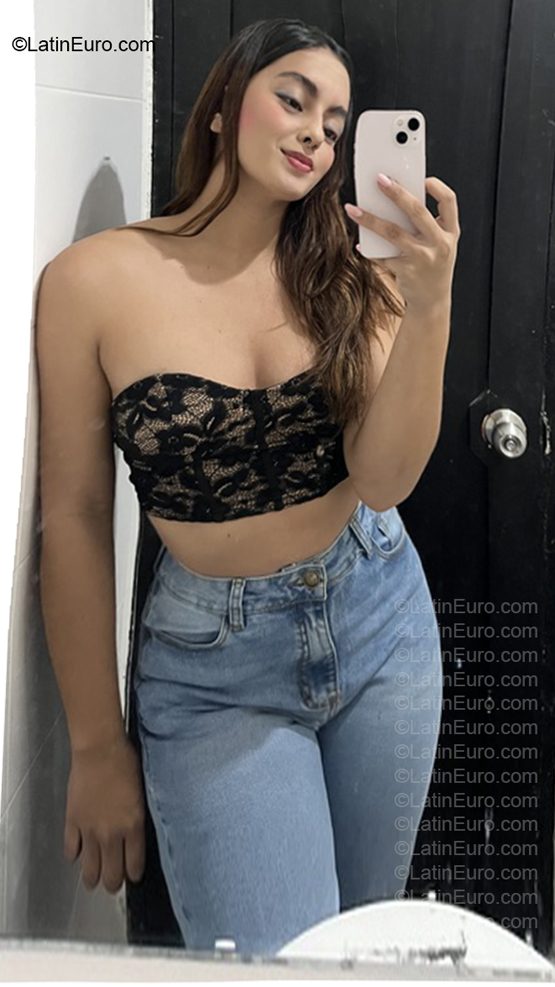 Date this passionate Colombia girl Paula Andrea from Santa Marta CO33888