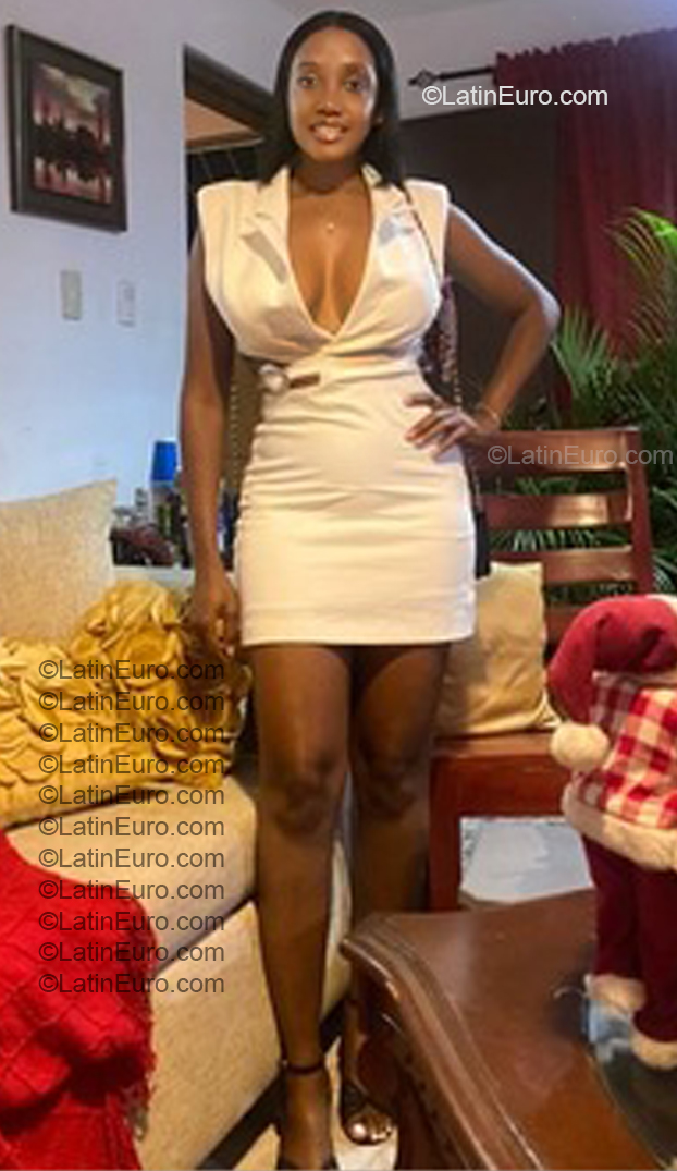 Date this beautiful Dominican Republic girl Wilcy from Santo Domingo DO57166