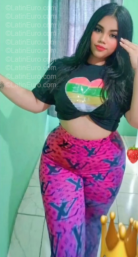 Date this sensual Dominican Republic girl Marbel from Santiago De Los Caballeros DO57197