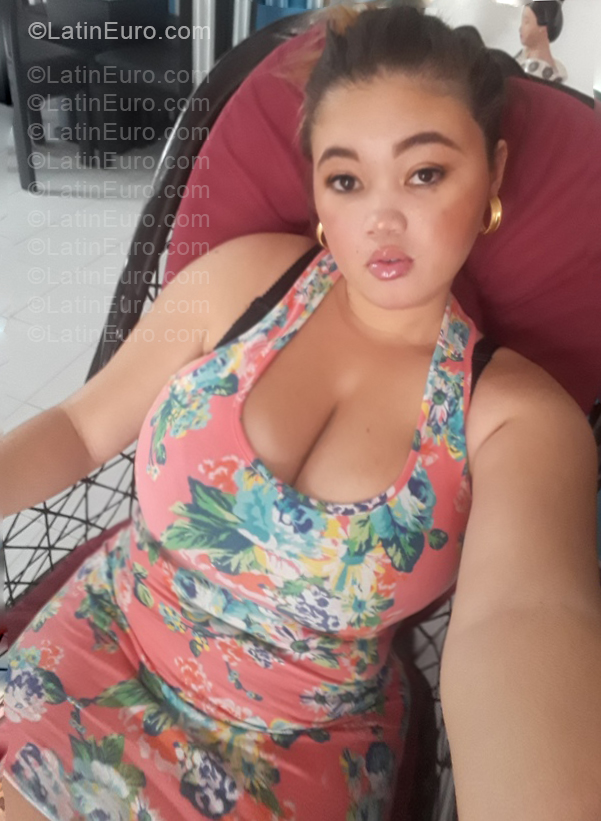 Date this stunning Dominican Republic girl Lorena from Santiago DO57219