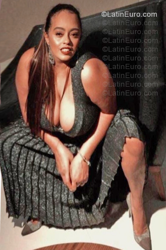 Date this nice looking Brazil girl Andreza from Sao Paulo BR12466
