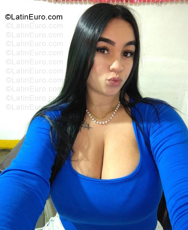 Date this exotic Venezuela girl Yanjibel from Maracaibo VE5758