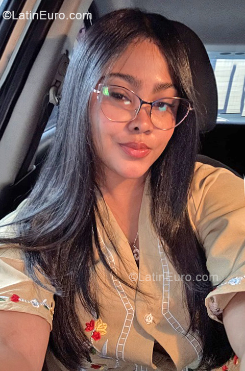 Date this young Dominican Republic girl Genesis from Santo Domingo DO57289